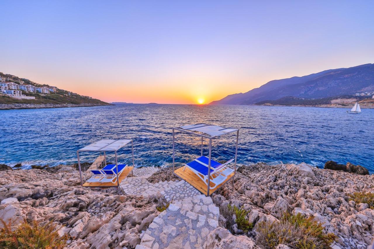 La Kumsal Denize Sifir Ve Ozel Havuzlu Dubleks Suit Kaş Eksteriør bilde